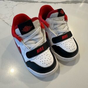 Nike Jordan Legacy 312 Low Toddler Sneakers. White/red/black/grey. Size 5.5.